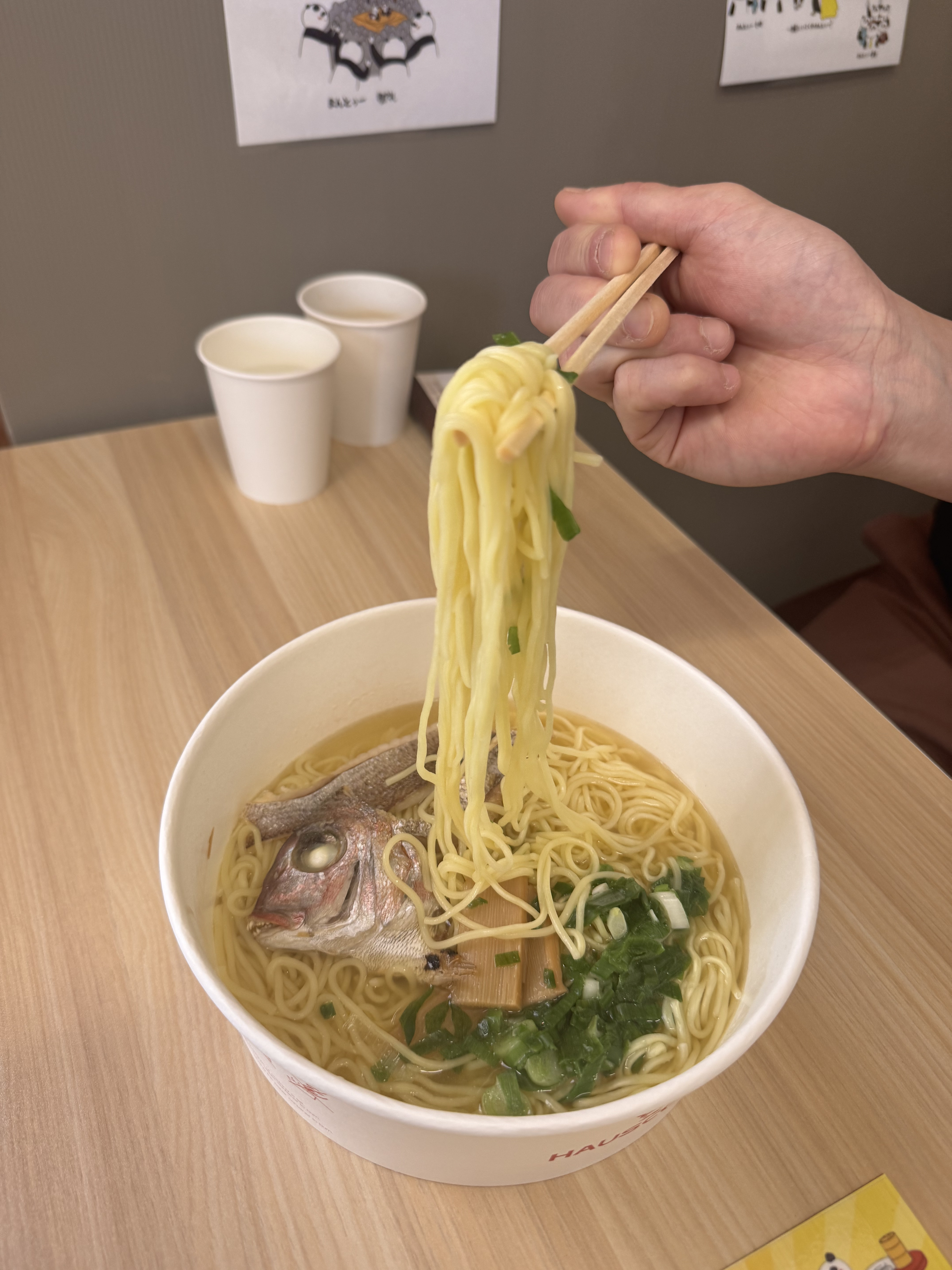 あなどるなかれ。レトルトという入れ物に入っているだけで、味は本物。